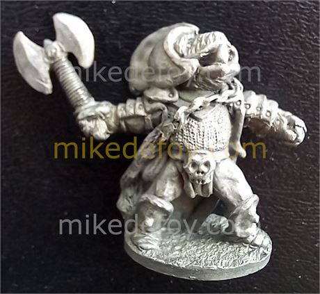Ral Partha 5305C Orc Officer with Axe 25mm Metal Miniature